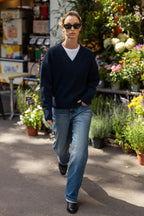 SOFT KNIT V-NECK SWEATER.