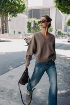 SOFT KNIT V-NECK SWEATER.