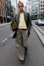 WATER REPELLENT WINDPROOF DOUBLE-BREASTED TRENCH COAT.