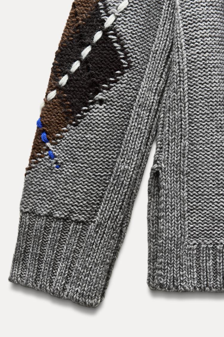 DIAMOND KNIT SWEATER.