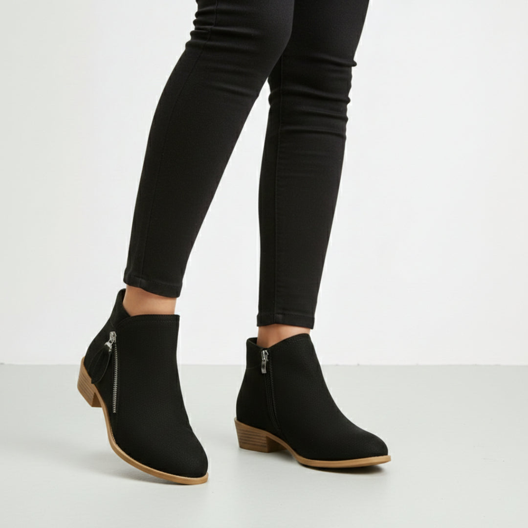Tessura™ | Fashionable Women's Orthopedic Boots