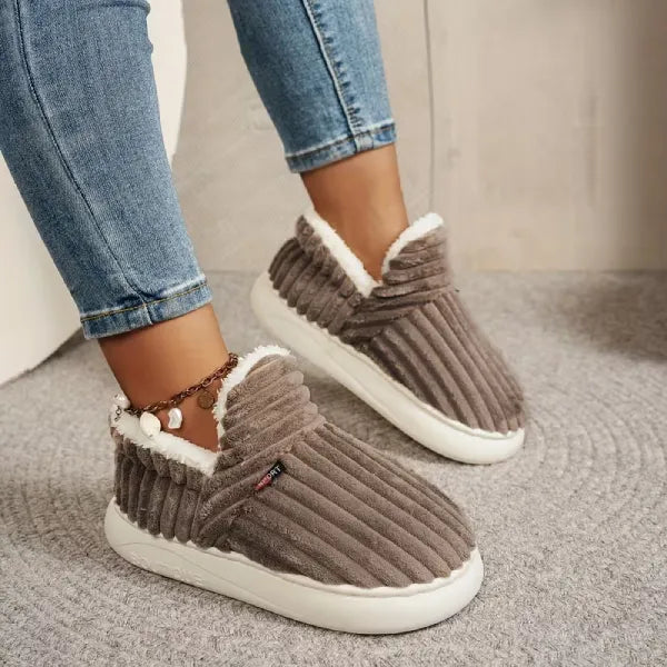 Women’s Cozy Fleece Slippers | Warm Indoor Outdoor House Shoes